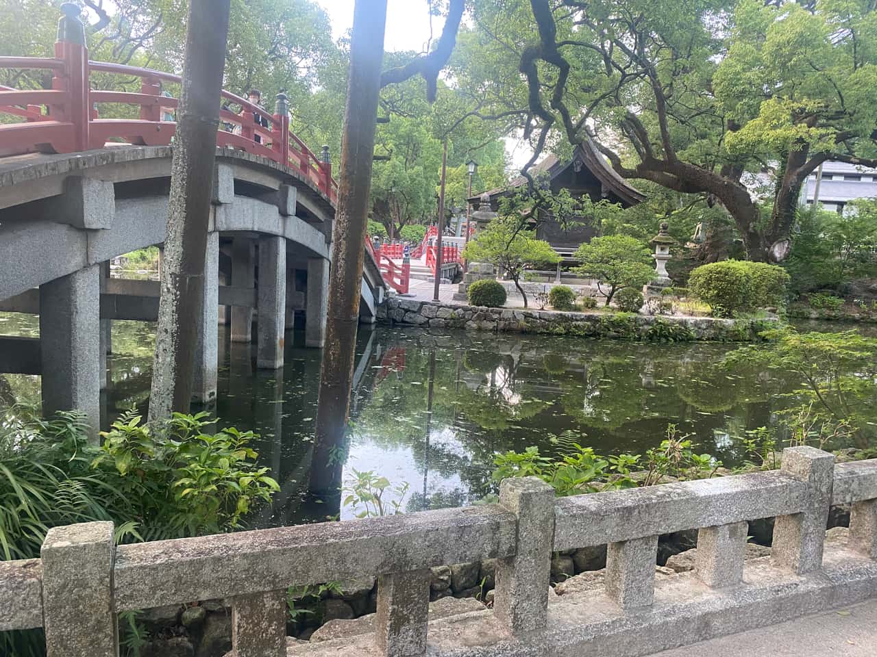 太宰府天滿宮心字池上的紅色太鼓橋