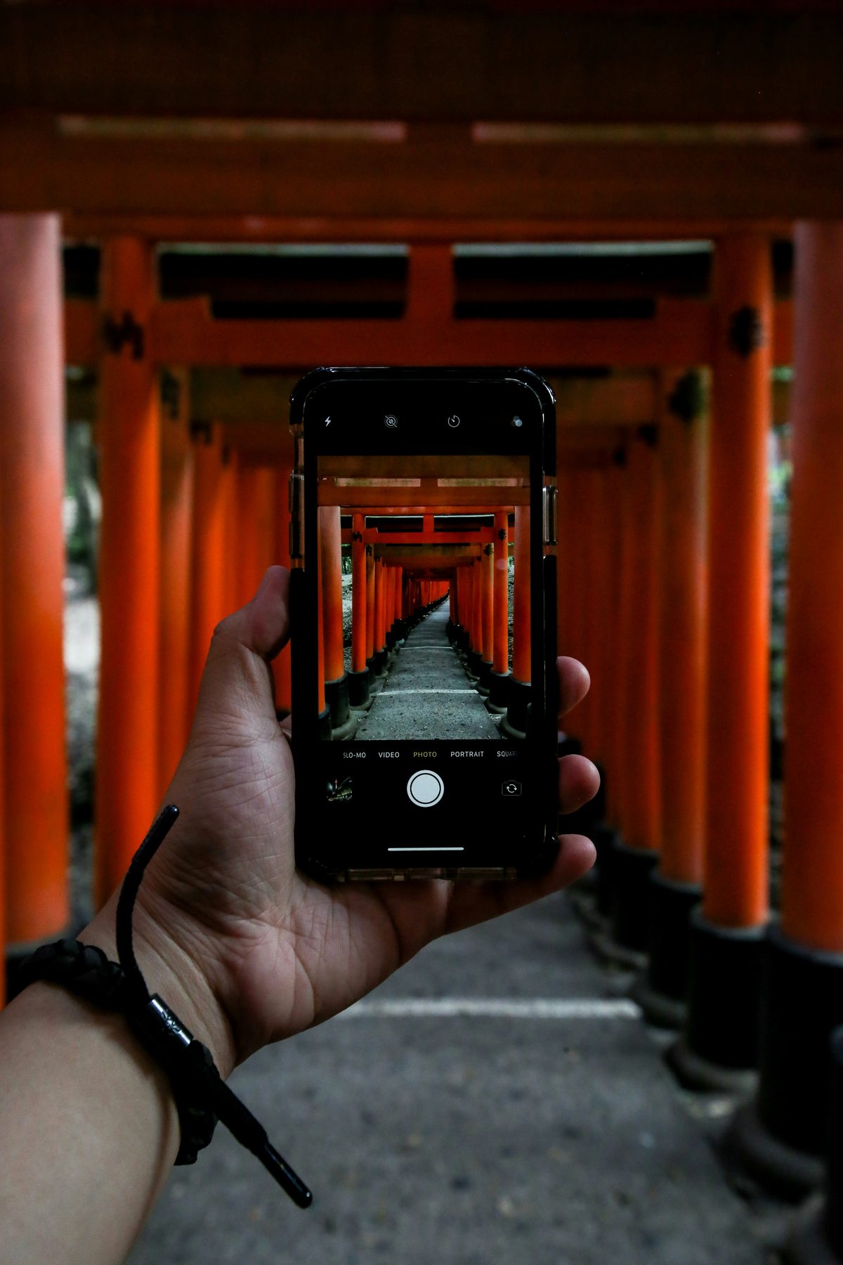 手機螢幕顯示 eSIM 安裝完成畫面：日本旅遊上網的最佳選擇