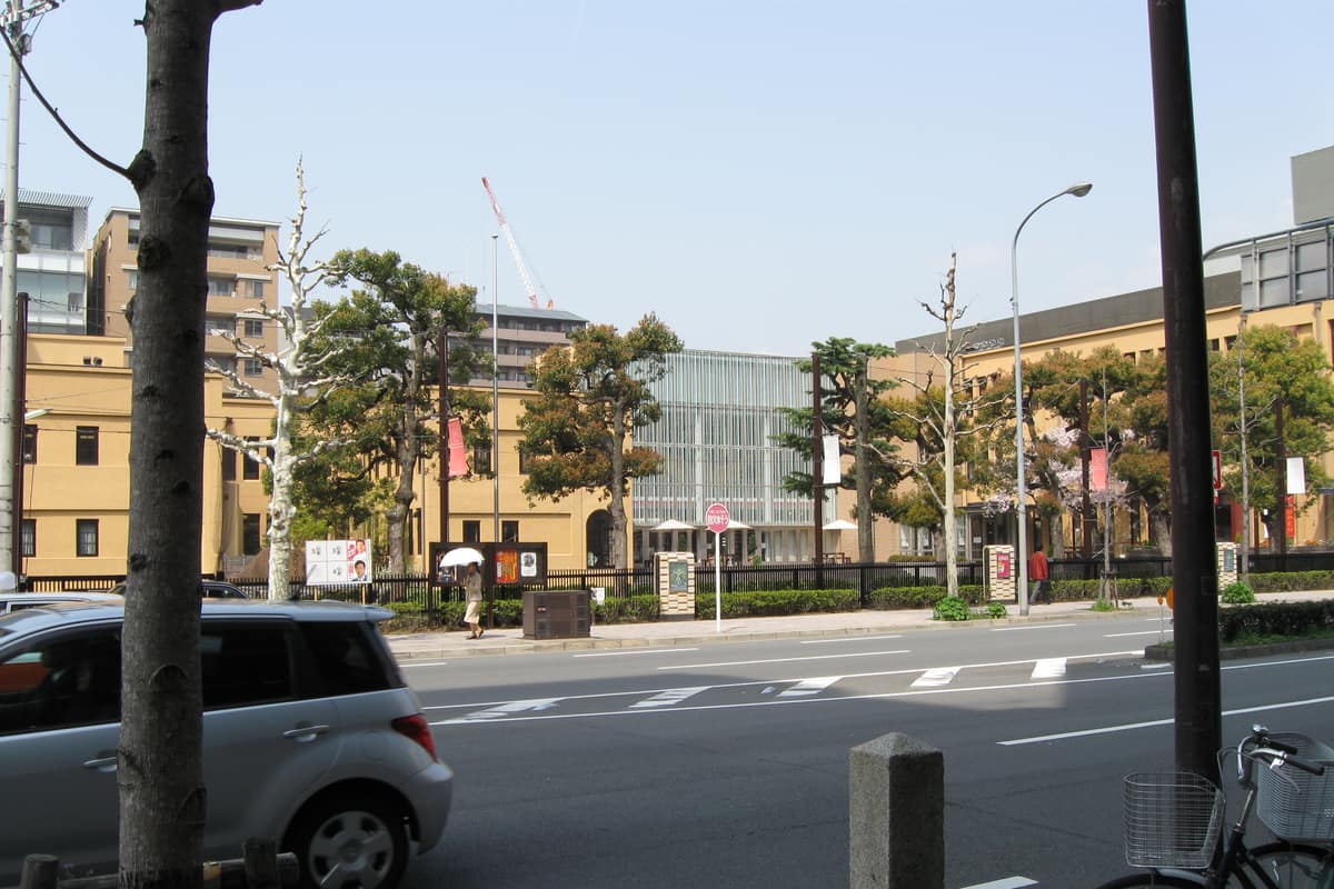 京都國際漫畫博物館實景照(Kento Ikeda / CC BY 2.0 / Wikimedia Commons)