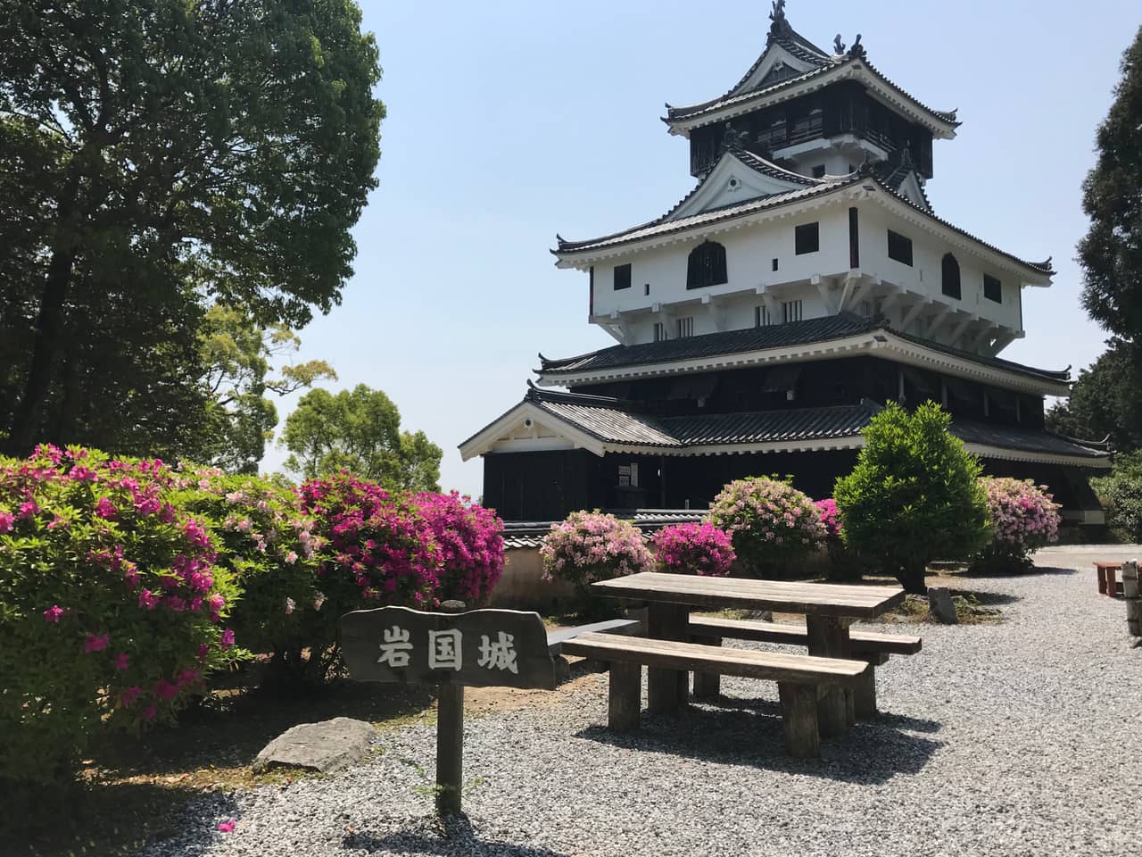 The reconstructed keep of Iwakuni Castle atop Mt. Yokoyama