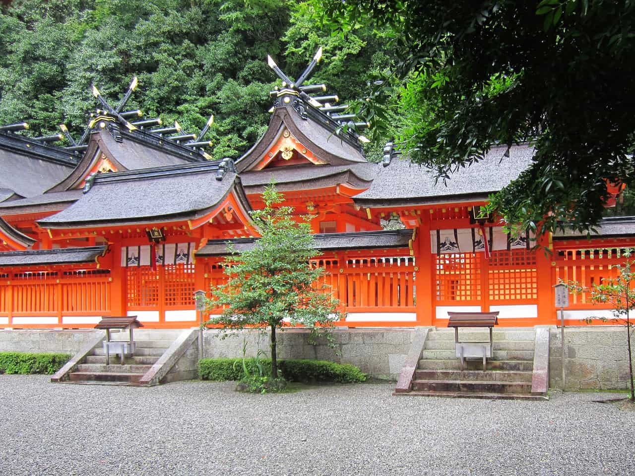 熊野那智大社的社殿與境內