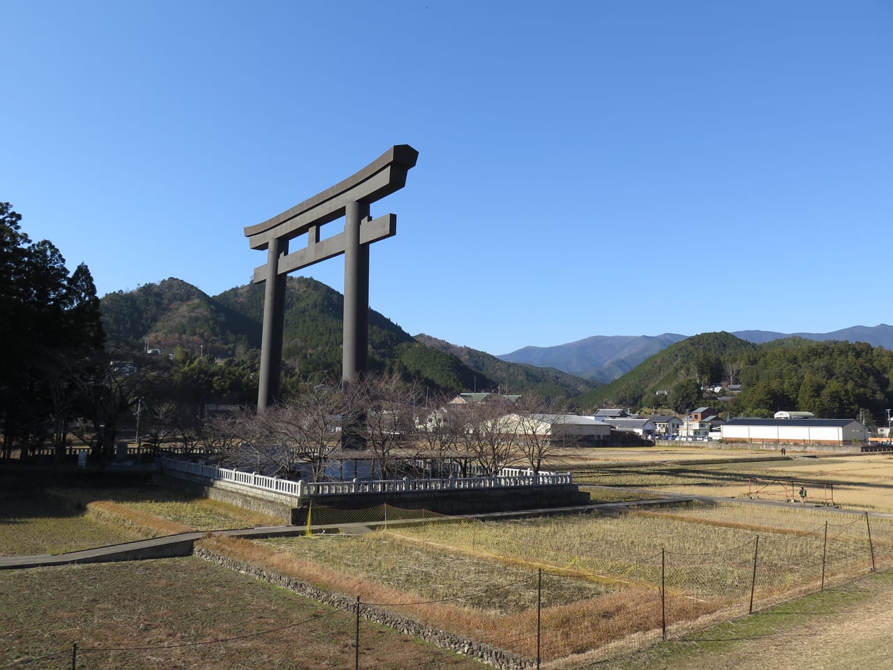 熊野本宮大社舊社地大斎原的日本最大鳥居