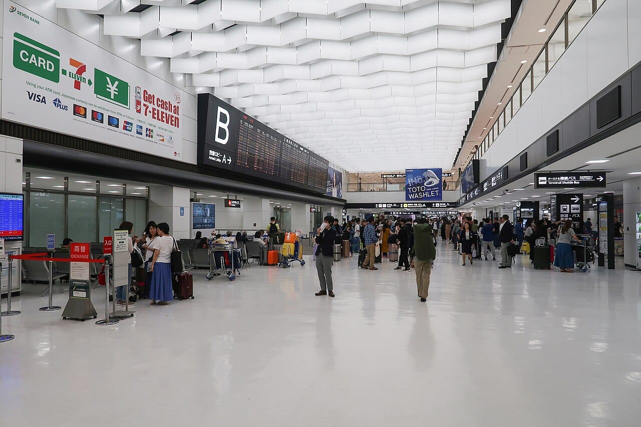 Arrival hall at Narita Airport Terminal 2, where travellers clear customs on entering Japan — the starting point for bringing medication and goods into the country