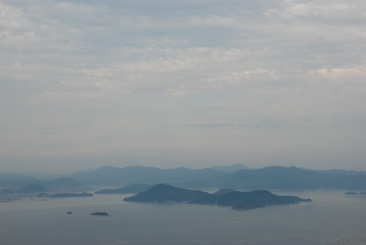 從彌山展望台俯瞰瀨戶內海的多島海景