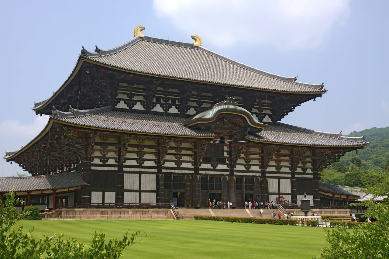 奈良東大寺大佛殿外觀，世界最大級木造建築