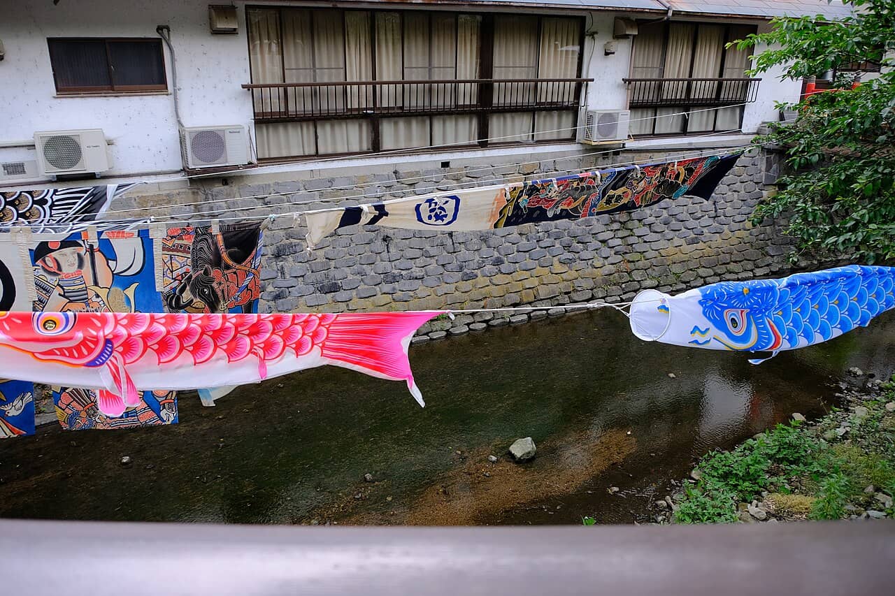 城崎溫泉的街道與外湯巡禮景觀,刺青旅客建議行前向各外湯確認規定