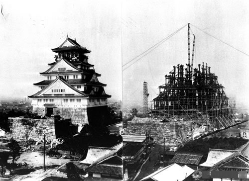 1931 年昭和復興天守落成外觀與 1930 年鋼骨施工中的對照老照片