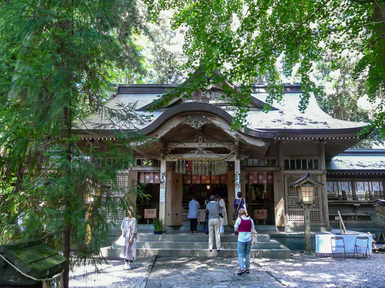 高千穗神社古樸的拝殿