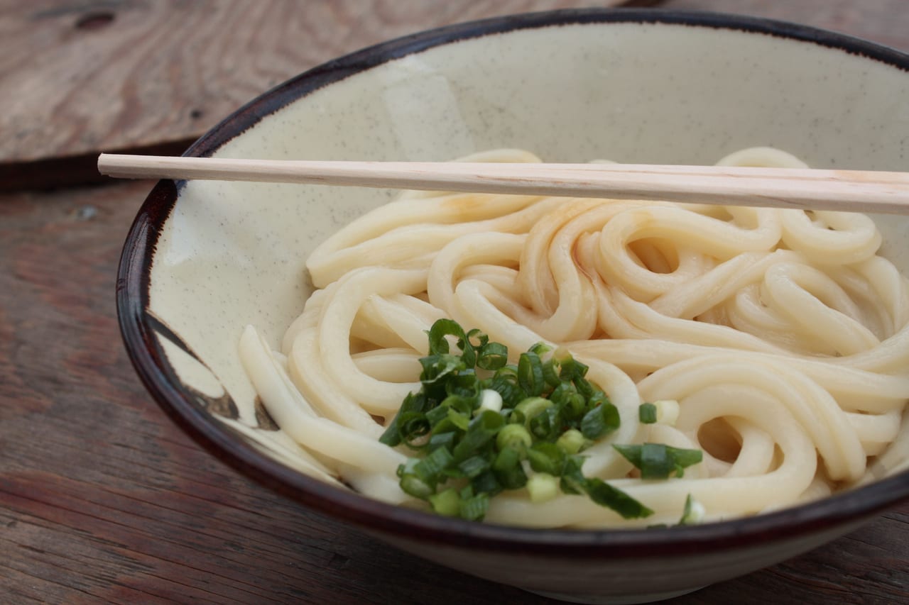 高松一碗現做的釜揚讚岐烏龍,麵體偏粗