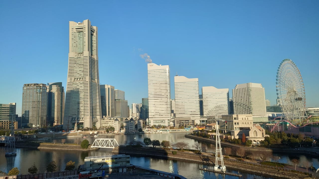 橫濱港未來21的地標塔、皇后廣場與摩天輪 Cosmo Clock 21